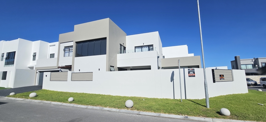 4 Bedroom Property for Sale in Sandown Western Cape